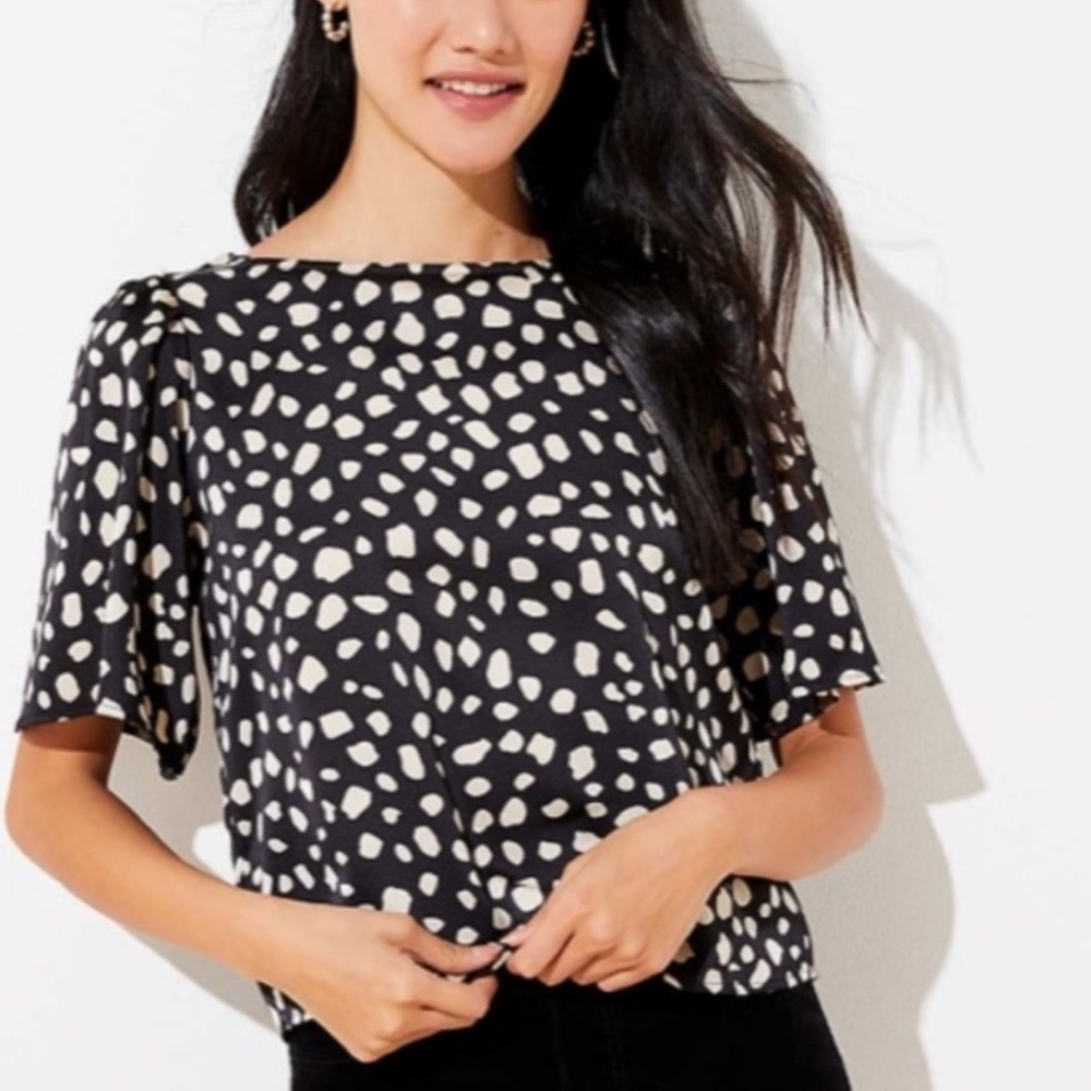 LOFT | Spotted Tie Top